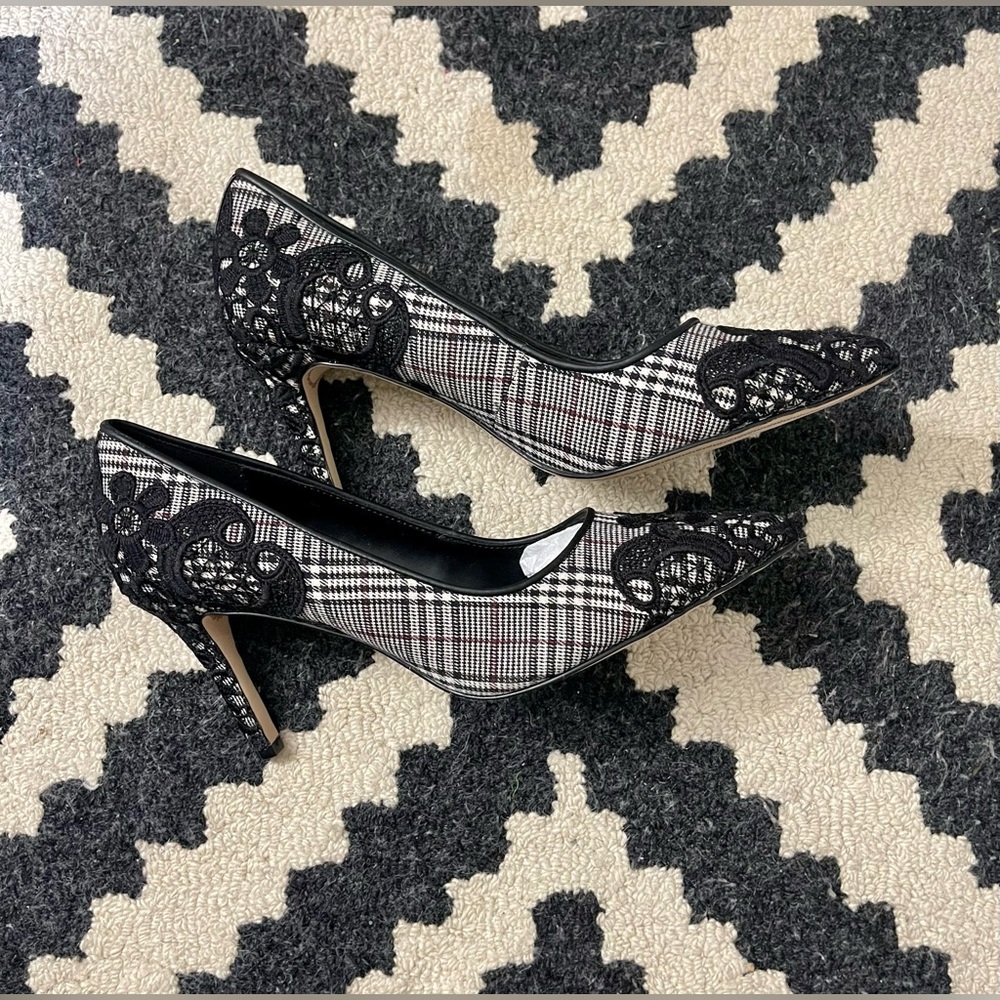 NWOT Karl Lagerfeld Rey 2 plaid heels